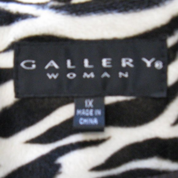 Gallery Woman Zebra Faux Fur Button Front Coat - Picture 10 of 12